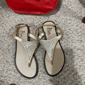 Sequined flats/sandals